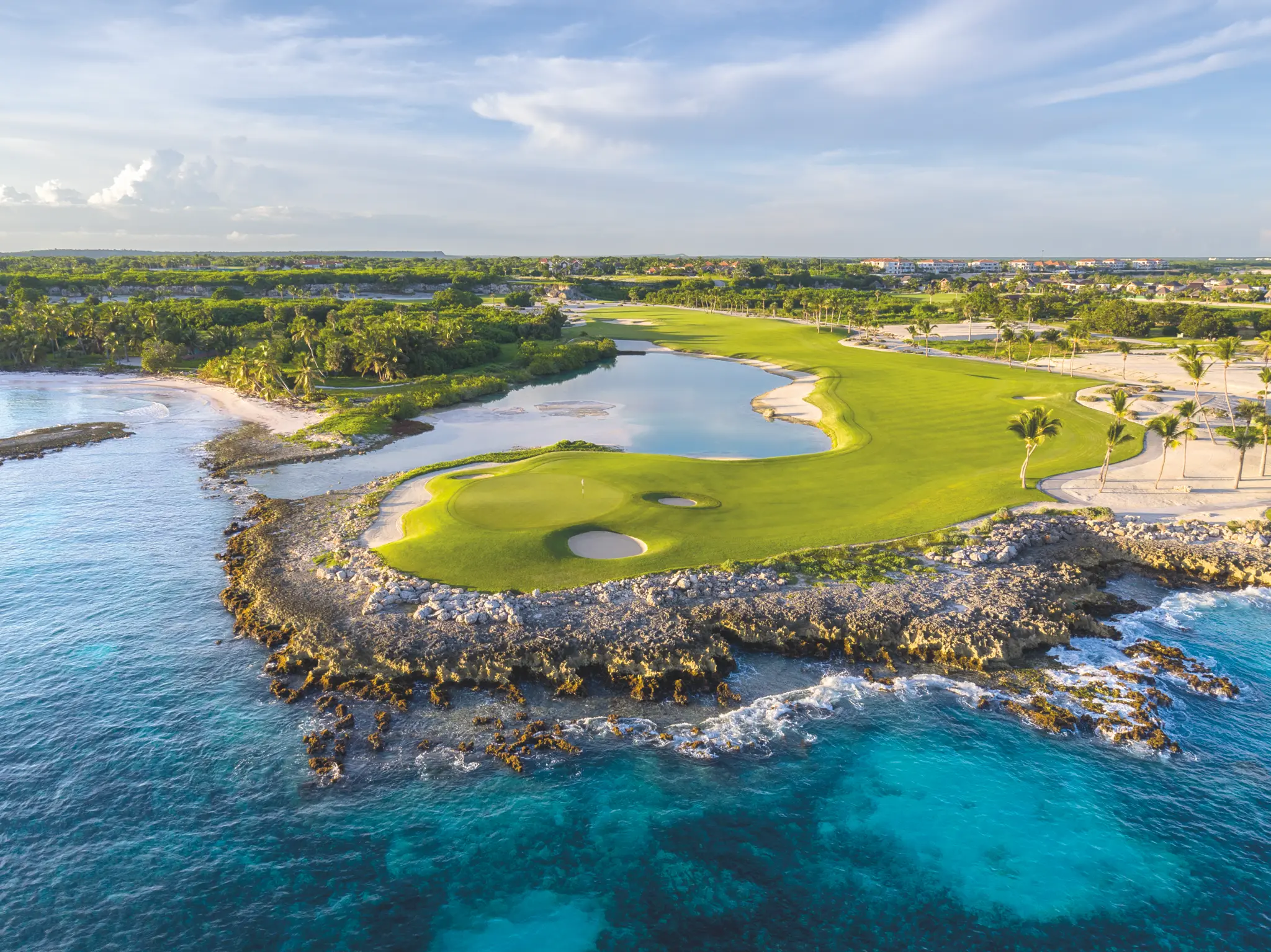 Aerial view of a Caribbean championship golf course with ocean holes — Punta Espada, Cap Cana